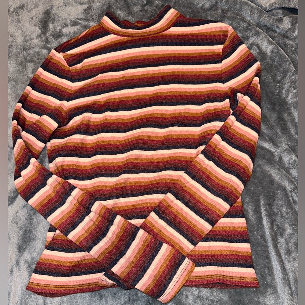 American Eagle Striped Long Sleeve Shirt